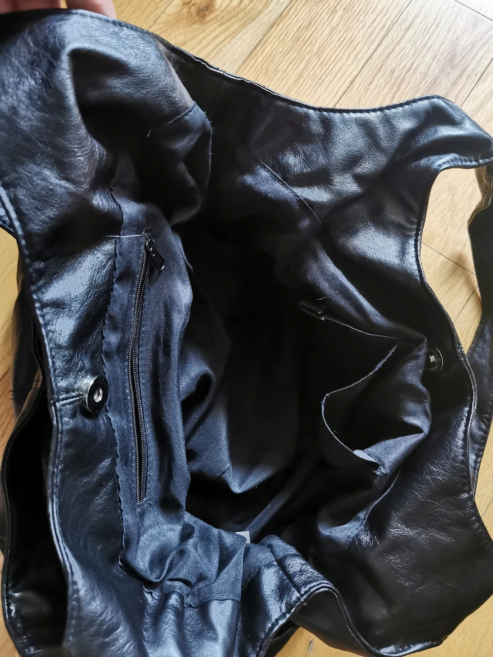 Black shoulder bag purse